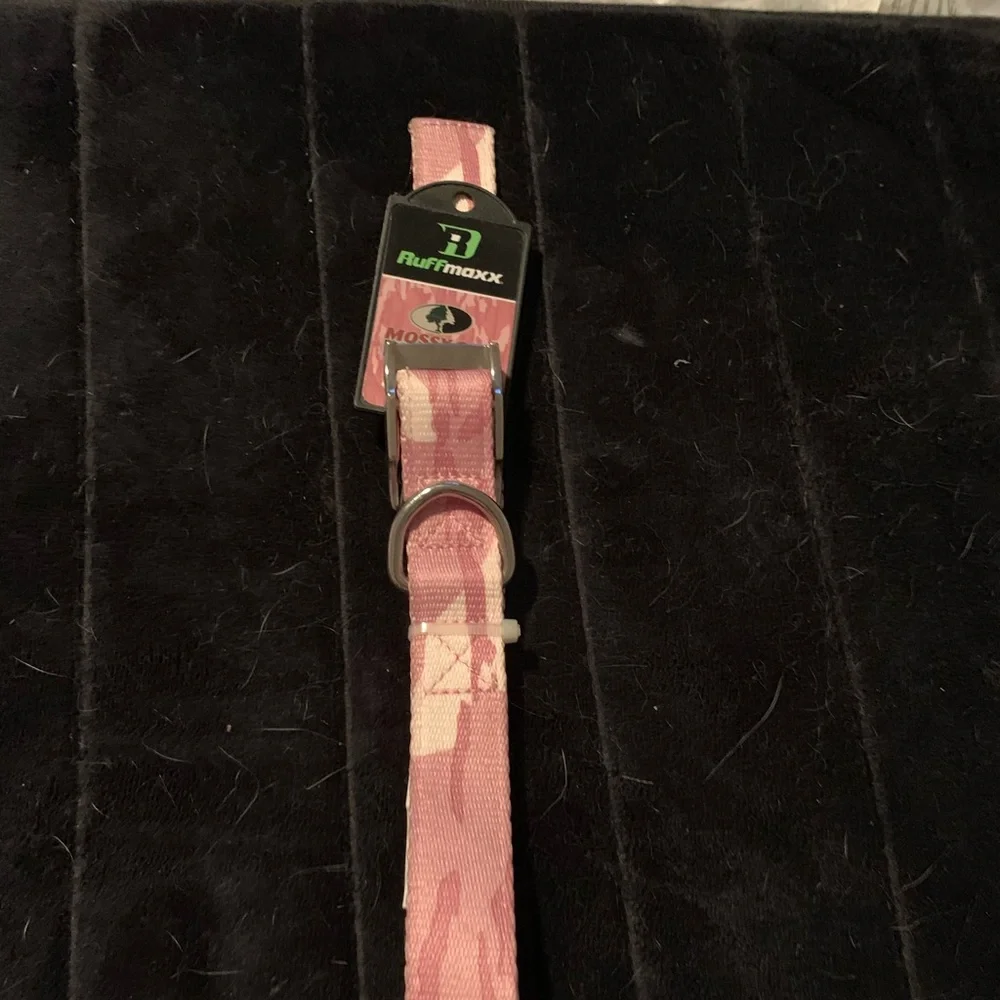 Cute Pink Camo Dog Collar!